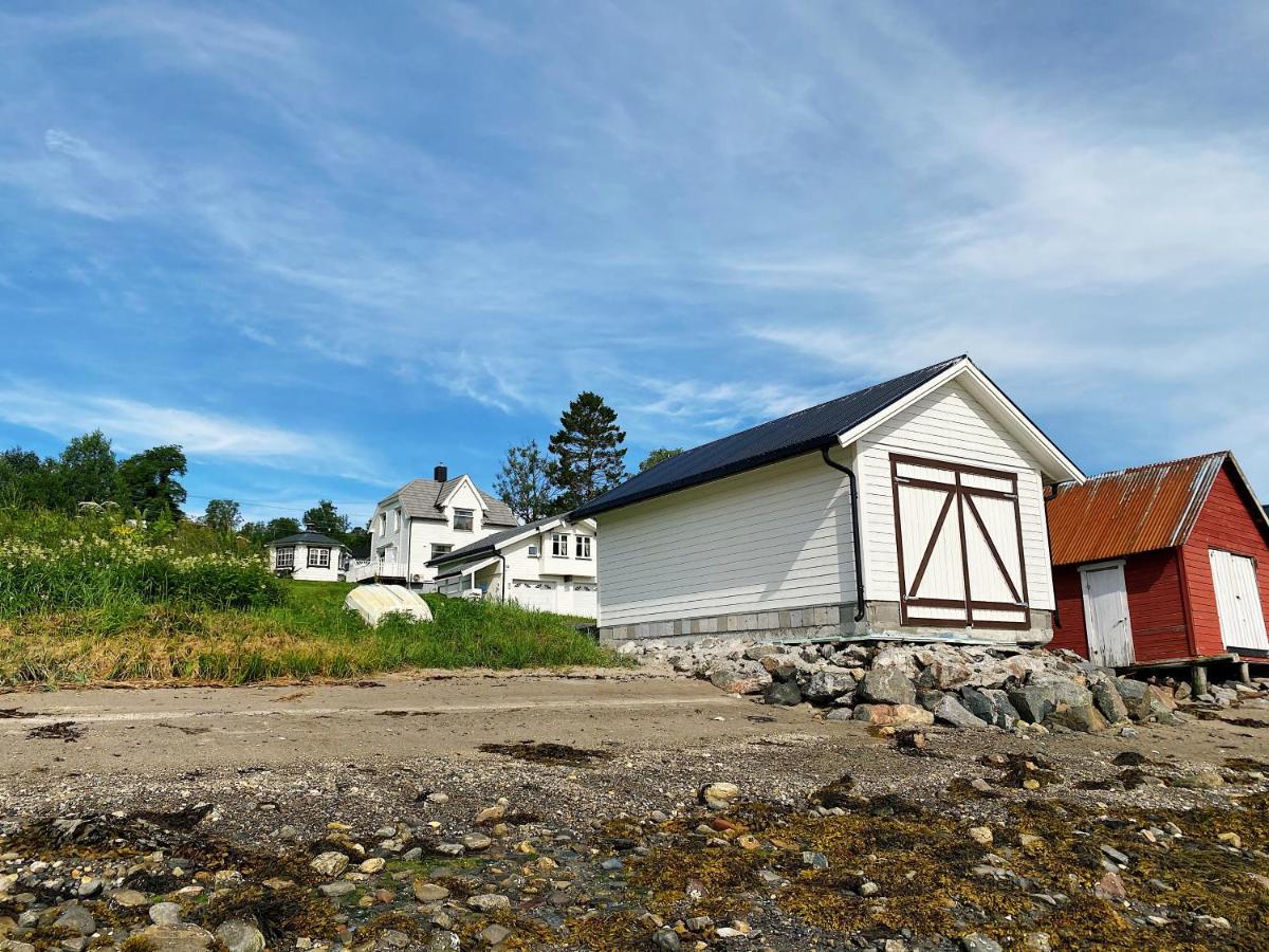 Visit Leif At Senja Apartment Gibostad Exterior photo