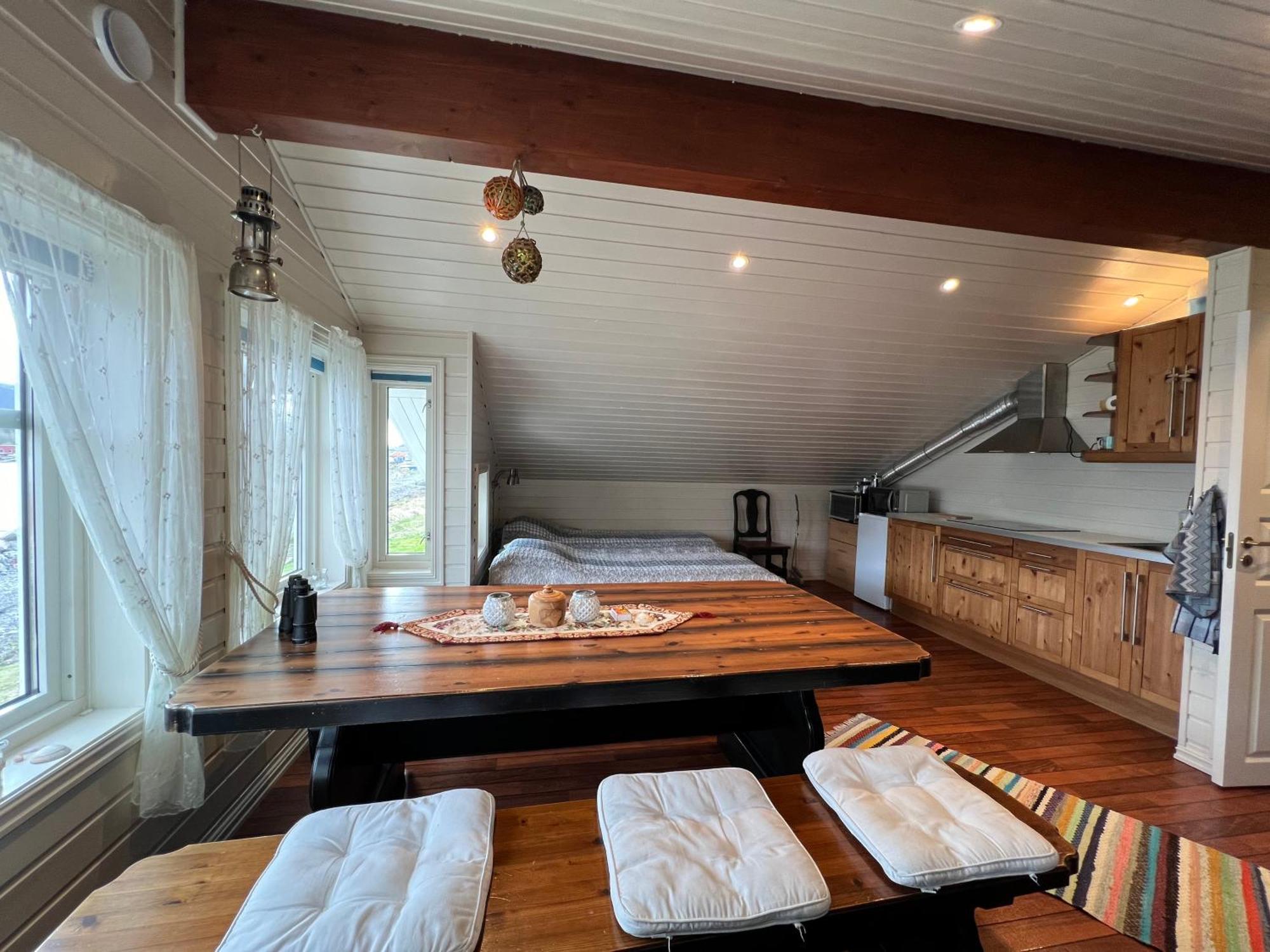 Visit Leif At Senja Apartment Gibostad Exterior photo