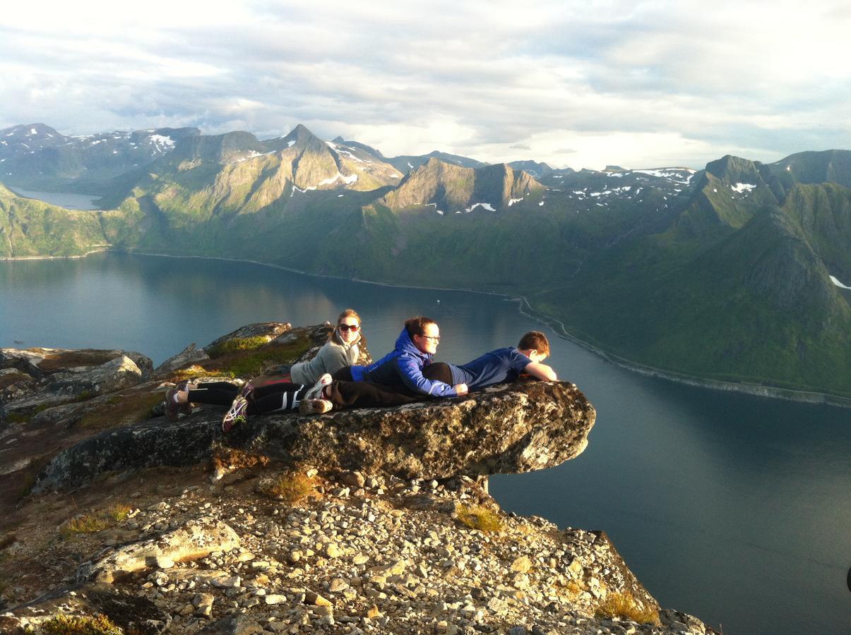 Visit Leif At Senja Apartment Gibostad Exterior photo